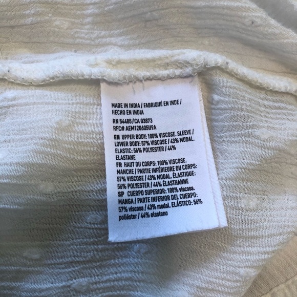 AMERICAN Eagle White Bell Sleeve Flowy Top XS - Picture 6 of 7